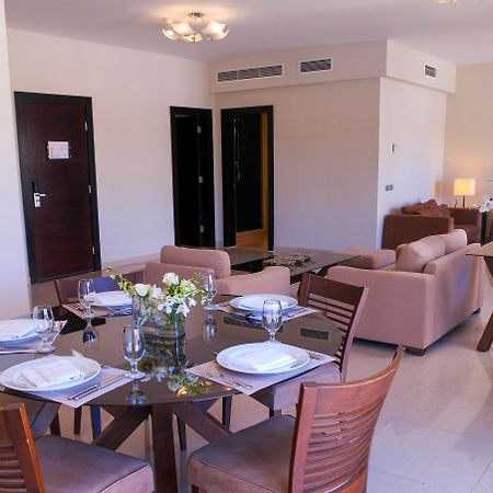 Cleopatra Luxury Resort Sharm El Sheikh Esterno foto A living room in a typical apartment