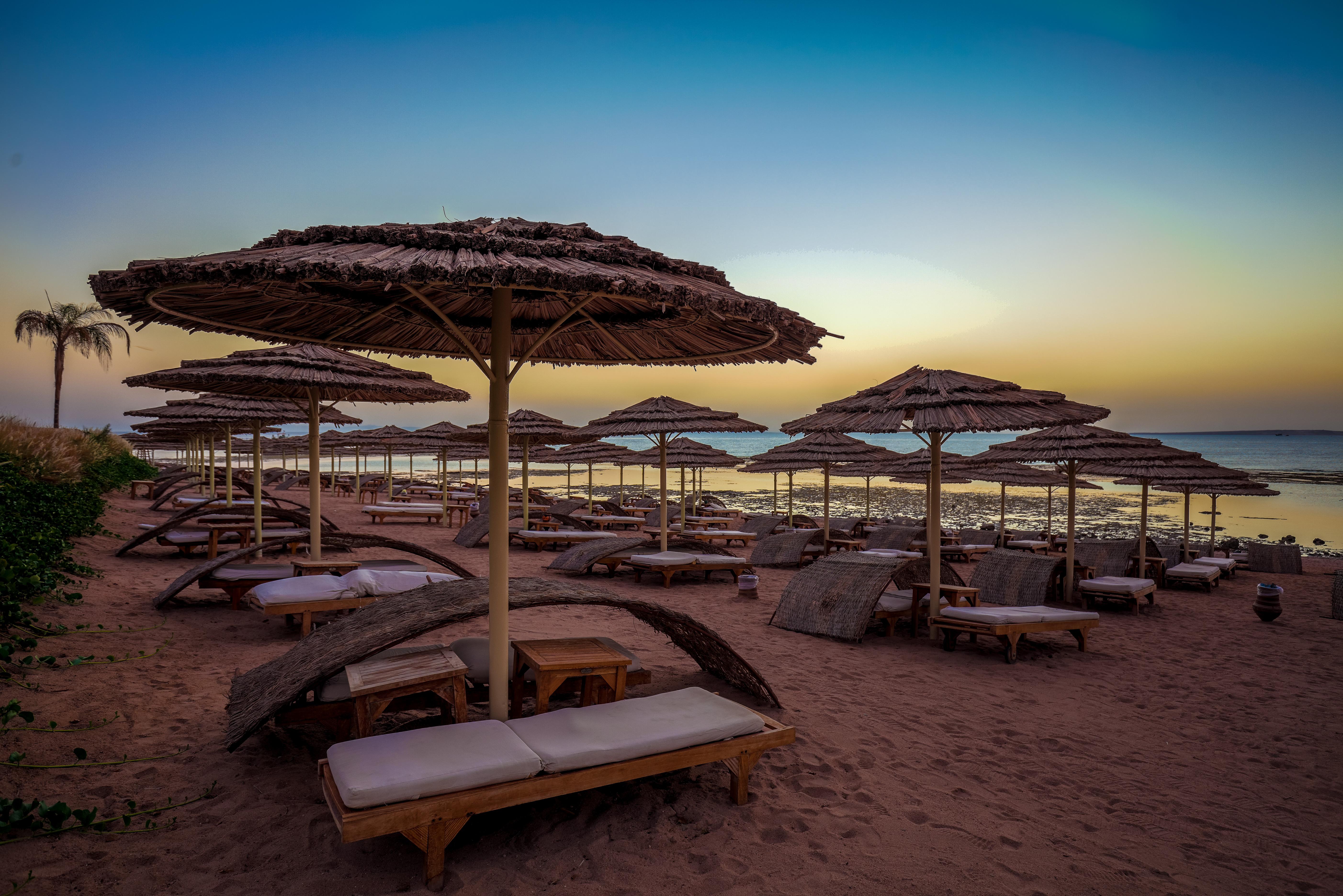 Cleopatra Luxury Resort Sharm El Sheikh Esterno foto Sunset at the beach